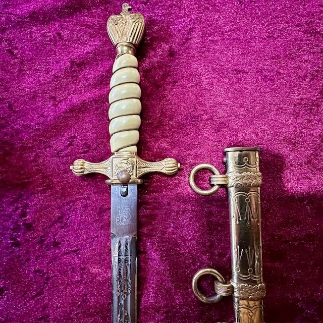 b2ap3_large_WW2-German-Naval-Dagger-4 ***NOW SOLD***WW2 1938 Pattern German Naval Officer's Dagger by 'Carl Eickhorn' (1936-1941 Mark). - Armoury Antiques | Marlborough Antiques