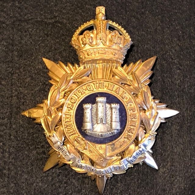 b2ap3_large_Armoury-Antiques-and-Militaria- ***NEW IN***Two WW2 1st Class Cased Iron Crosses, Bayonets and Medals. - Armoury Antiques | Marlborough Antiques