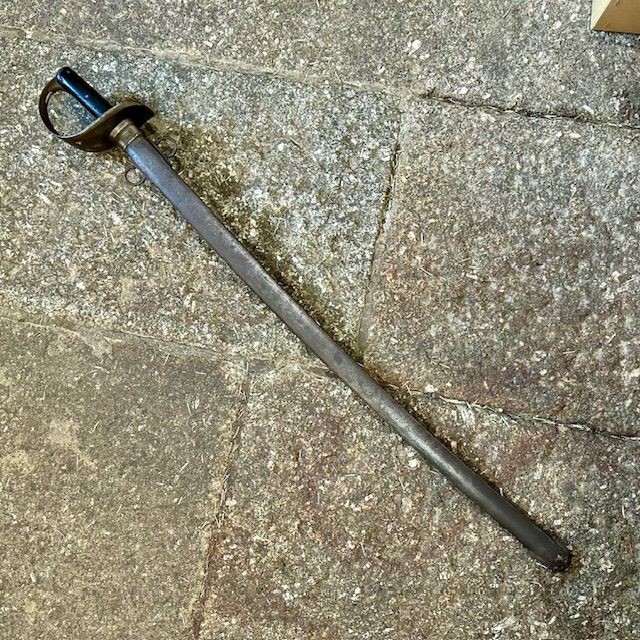 b2ap3_large_c1890-Cavalry-Sword-1 ***New In***Superb Sleeper Victorian c1890 Cavalry Troopers Sword and Scabbard. - Armoury Antiques | Marlborough Antiques