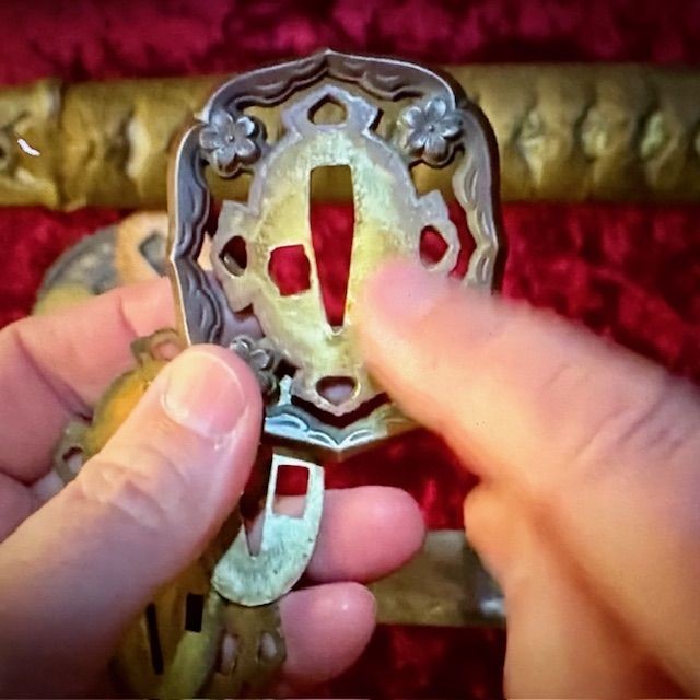 b2ap3_large_Kawasaki-Nagamitsu ***New In***WW2 Shingunto Mounted Katana signed 'Kawasaki Nagamitsu'. - Armoury Antiques | Marlborough Antiques