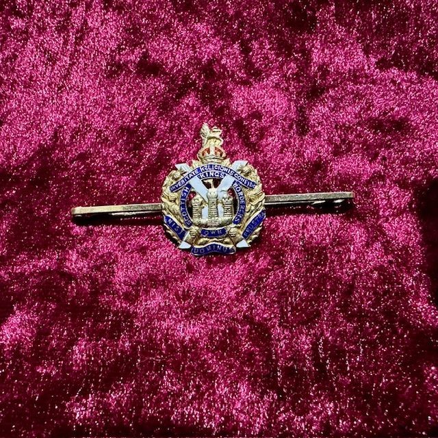 b2ap3_large_15ct-Gold-Sweetheart-Badge-1 ***NOW SOLD***Ref: 15 Carat (pre-1932) Solid Gold (5 grams) Sweetheart Broach. - Armoury Antiques | Marlborough Antiques