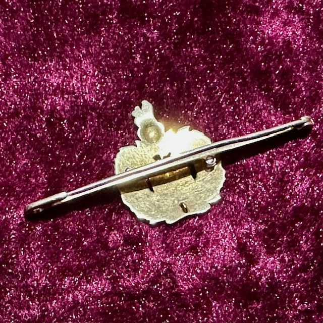 b2ap3_large_15ct-Gold-Sweetheart-Badge-3 ***NOW SOLD***Ref: 15 Carat (pre-1932) Solid Gold (5 grams) Sweetheart Broach. - Armoury Antiques | Marlborough Antiques