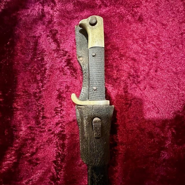 b2ap3_large_WW2-German-Bayonet-1 20th June 2025 -New In: Interesting Selection! - Armoury Antiques | Marlborough Antiques
