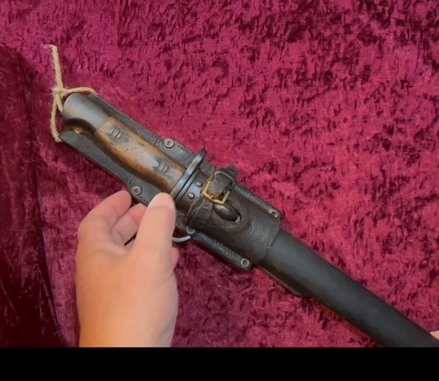 b2ap3_large_Devon-Regiment-Hooked-Quillion-1907-Bayonet ***NOW SOLD***WW1 1907 Hooked Quillion Devon Regiment Bayonet. - Armoury Antiques | Marlborough Antiques