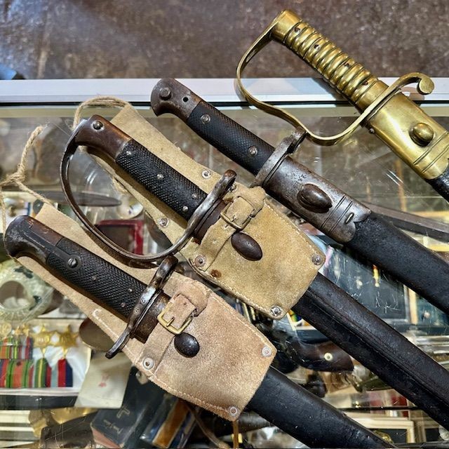 b2ap3_large_Armoury-Antiques-New-In ***All NOW SOLD***Superb Martini- Henry Saw Back Bayonets and 1856 Pattern. - Armoury Antiques | Marlborough Antiques