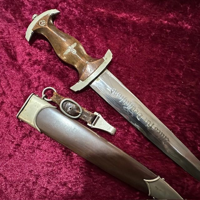 b2ap3_large_SA-1933-Dagger-12 ***New In***Early 1933 Pattern SA Dagger by 'Carl Eickhorn' in Near Mint Condition. - Armoury Antiques | Marlborough Antiques