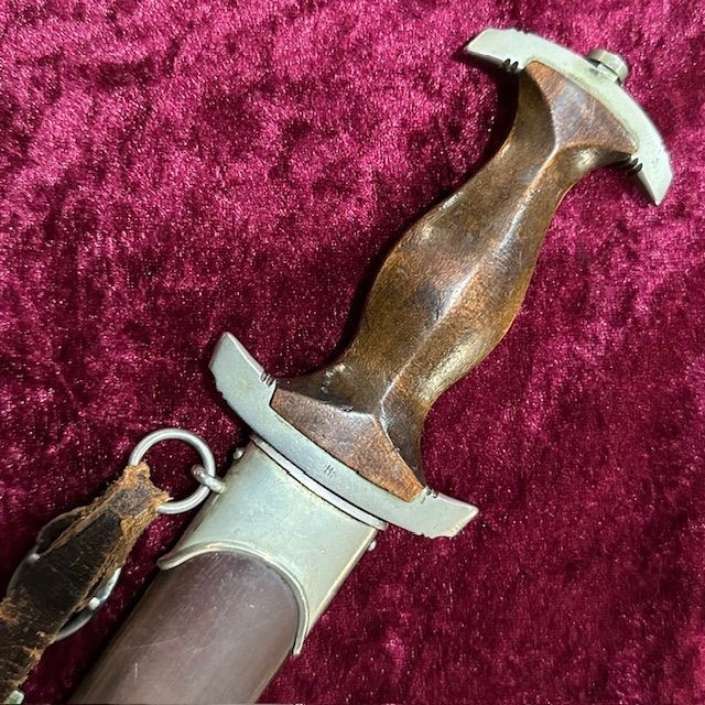 b2ap3_large_SA-1933-Dagger-7 ***New In***Early 1933 Pattern SA Dagger by 'Carl Eickhorn' in Near Mint Condition. - Armoury Antiques | Marlborough Antiques