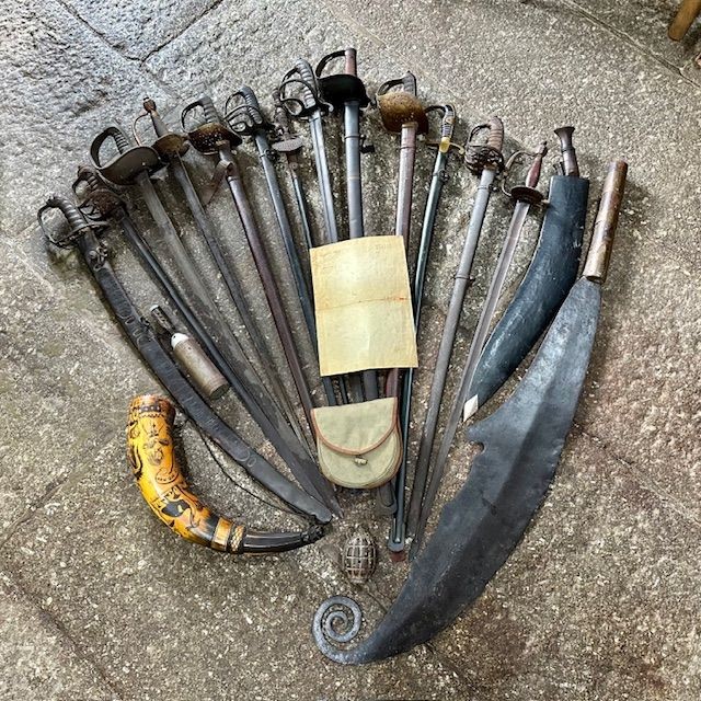 b2ap3_large_Antique-Swords-1 ***SELLING FAST***Antique Sword Collection Just In... - Armoury Antiques | Marlborough Antiques