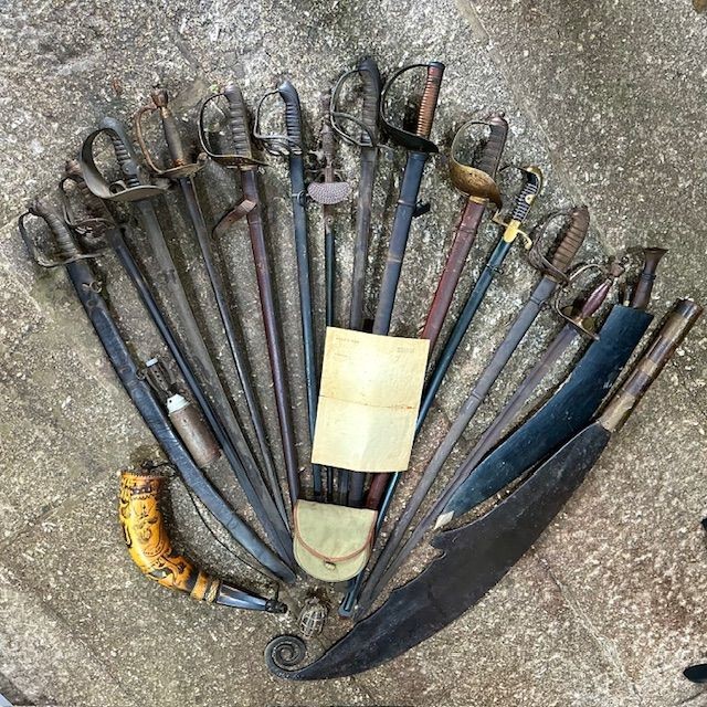 b2ap3_large_Antique-Swords-2 ***SELLING FAST***Antique Sword Collection Just In... - Armoury Antiques | Marlborough Antiques