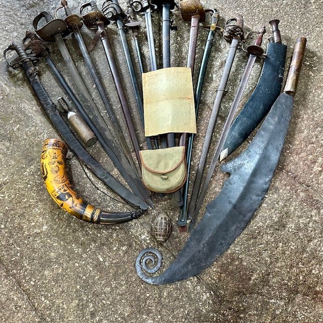 b2ap3_large_Antique-Swords-4 ***SELLING FAST***Antique Sword Collection Just In... - Armoury Antiques | Marlborough Antiques