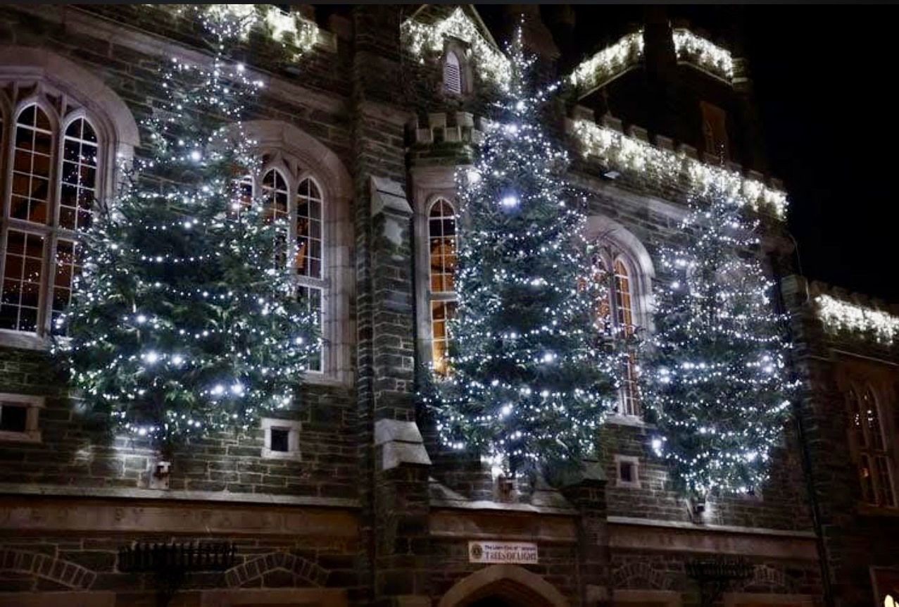 b2ap3_large_Christmas Our Christmas Period Opening Hours. - Armoury Antiques | Marlborough Antiques