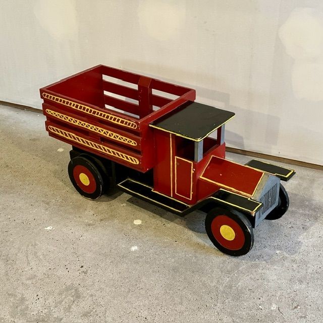 ***New In***Superb Large Vintage Wooden Truck.