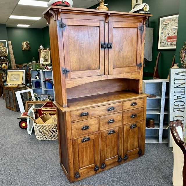 New In***c1910 New Zealand Arts and Crafts Kitchen Sideboard
